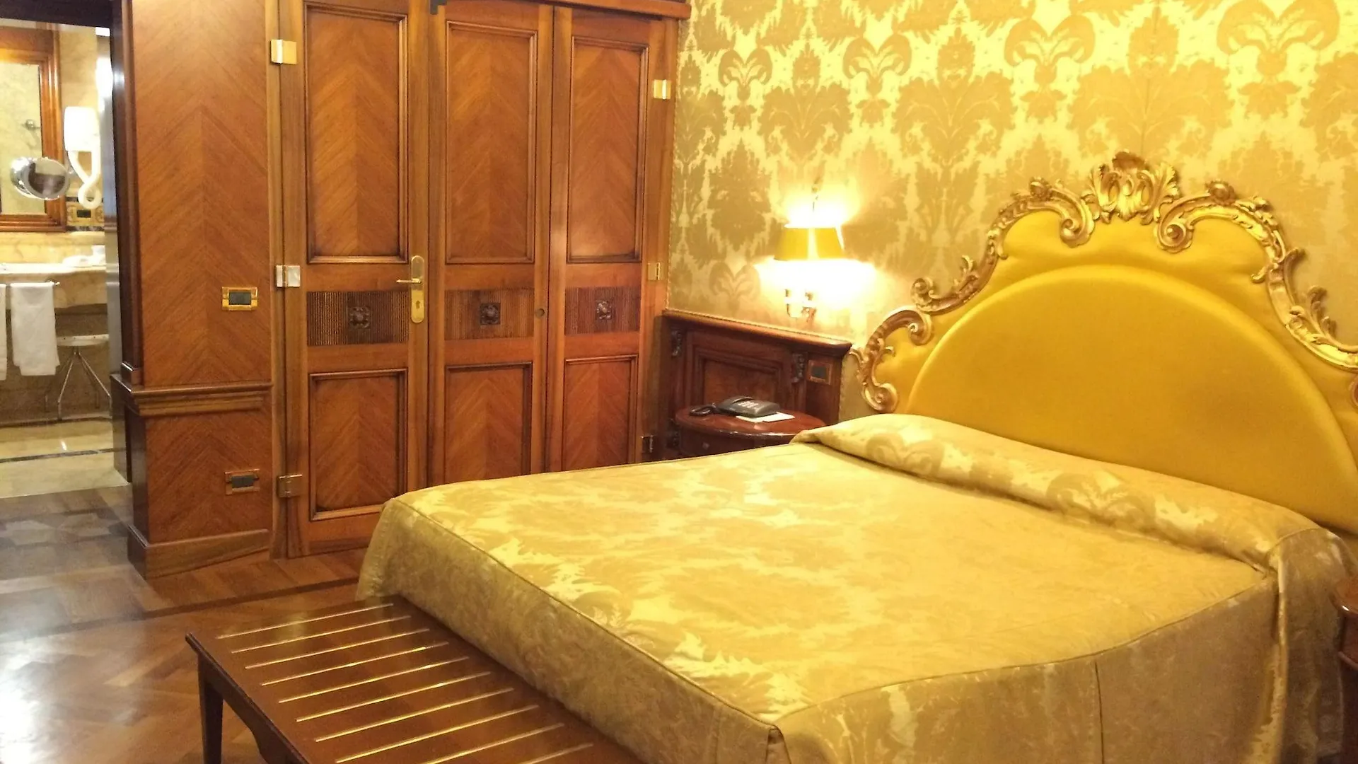 Bellevue Luxury Rooms - San Marco Luxury Veneza Alojamento de Acomodação e Pequeno-almoço