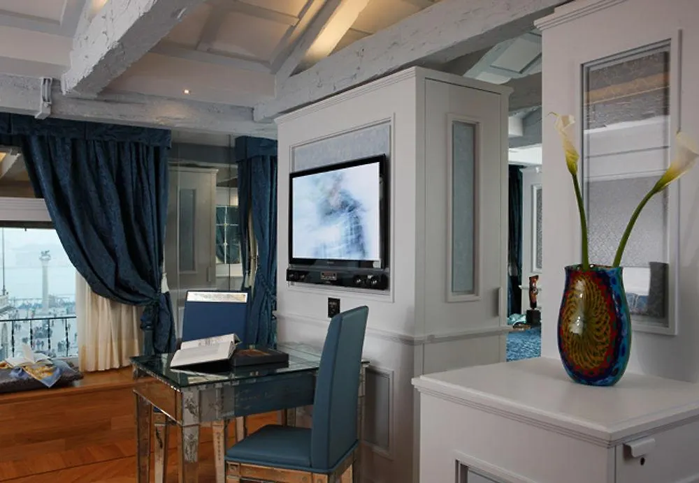 Bellevue Luxury Rooms - San Marco Luxury Veneza Itália
