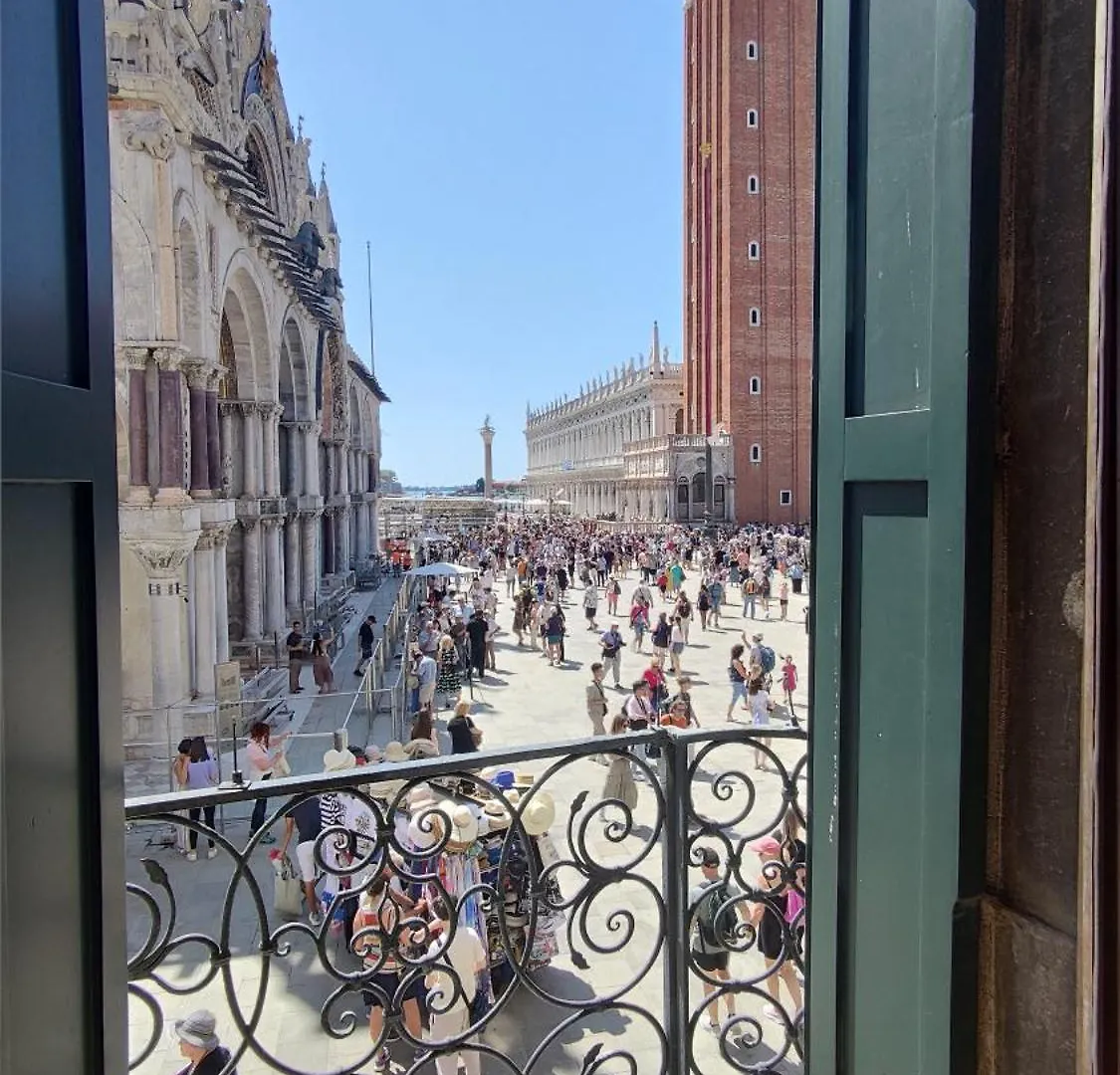 Alojamento de Acomodação e Pequeno-almoço Bellevue Luxury Rooms - San Marco Luxury Veneza